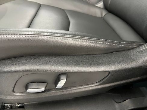 Used 2024 Cadillac XT6 Luxury w/ LPO, Floor Liner Package image 23
