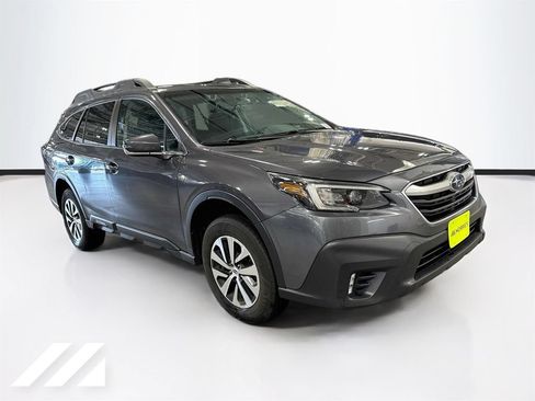 Used 2021 Subaru Outback Premium w/ Popular Package #1 AWD/4WD image 3