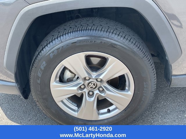 Used 2025 Toyota RAV4 XLE FWD image 18