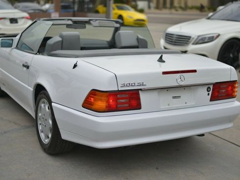 Used 1991 Mercedes-Benz 300 SL image 8