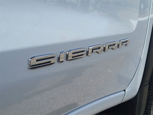 Certified 2024 GMC Sierra 1500 SLT image 14