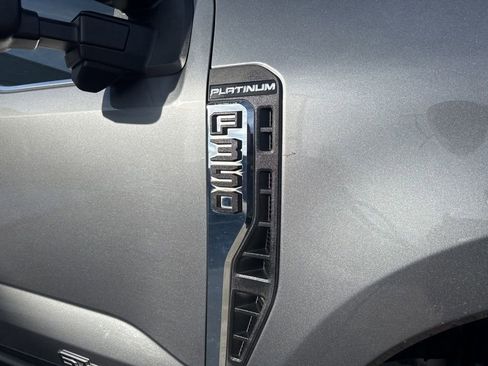 Used 2024 Ford F350 Platinum image 11