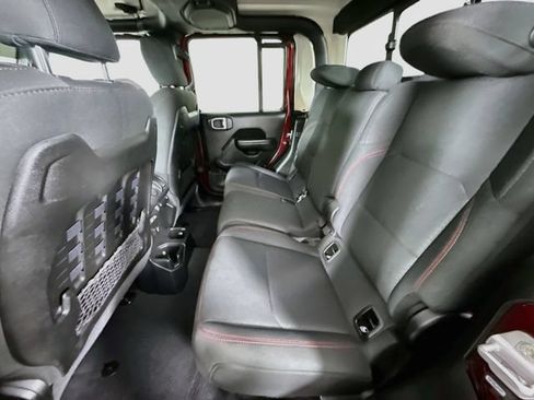 Used 2021 Jeep Gladiator Rubicon AWD/4WD image 24