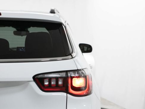 Used 2023 Jeep Compass Latitude AWD/4WD image 21