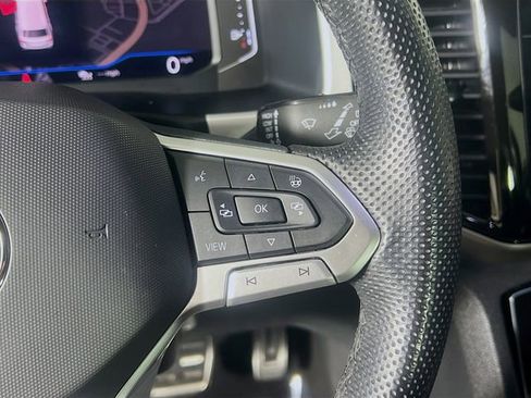 Used 2021 Volkswagen Atlas SEL Premium image 17