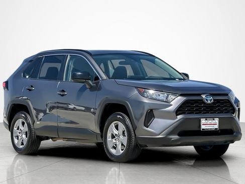 Certified 2022 Toyota RAV4 LE AWD/4WD image 7