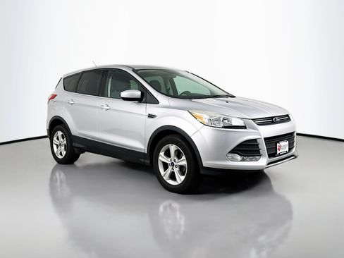Used 2016 Ford Escape SE FWD image 1