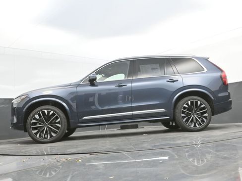 New 2026 Volvo XC90 B5 Plus image 26