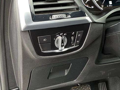 Used 2019 BMW X3 xDrive30i w/ Premium Package image 13