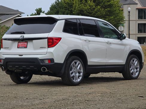 Used 2025 Honda Passport EX-L image 4