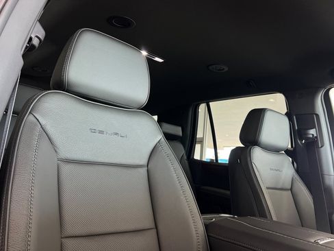New 2026 GMC Yukon Denali AWD/4WD image 18