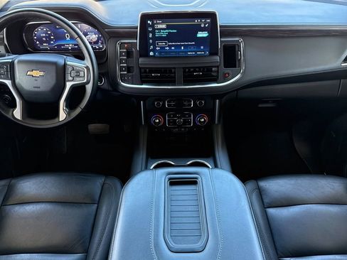 Used 2024 Chevrolet Suburban LT image 20