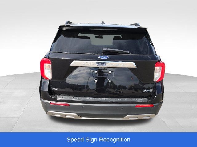 Used 2023 Ford Explorer XLT AWD/4WD image 10