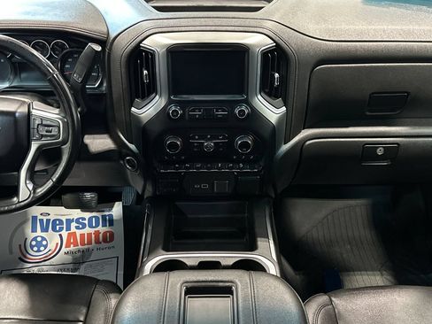 Used 2021 Chevrolet Silverado 1500 LTZ AWD/4WD image 30