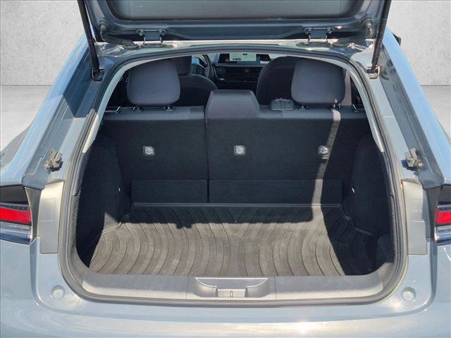 Used 2025 Toyota Prius LE FWD image 6