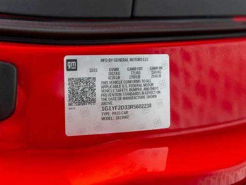 Used 2024 Chevrolet Corvette Z06 RWD image 21