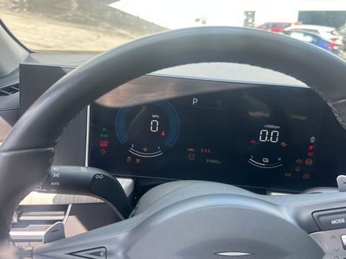 Used 2025 Hyundai Sonata SEL FWD image 34