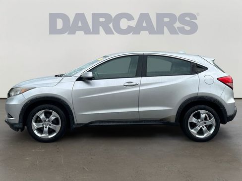 Used 2016 Honda HR-V LX image 4