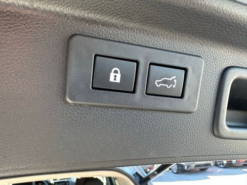 Used 2024 Subaru Forester Sport image 8