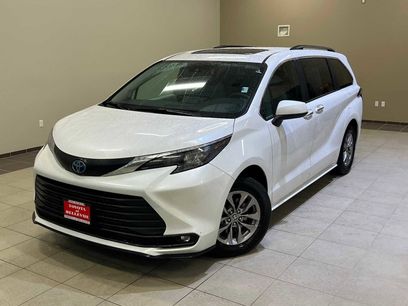 Certified 2025 Toyota Sienna XLE