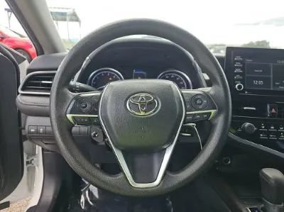 Used 2021 Toyota Camry LE FWD image 9