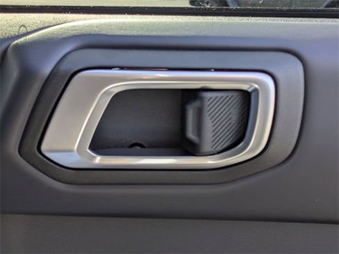 New 2025 Ford Bronco Outer Banks image 36