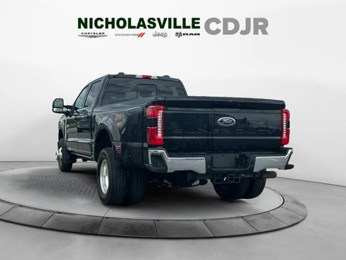 Used 2025 Ford F350 Lariat w/ Lariat Ultimate Package image 3