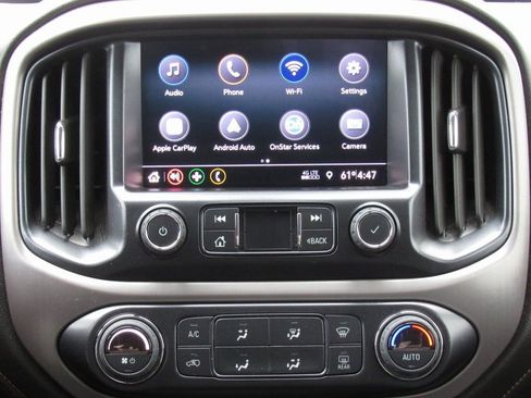 Used 2022 GMC Canyon AT4 image 28