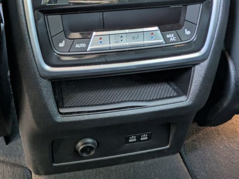 Used 2025 BMW X5 xDrive50e image 18