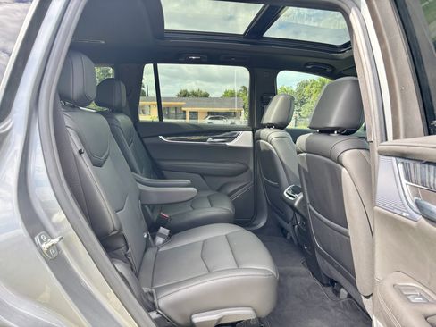 Used 2025 Cadillac XT6 Premium Luxury w/ Technology Package image 32