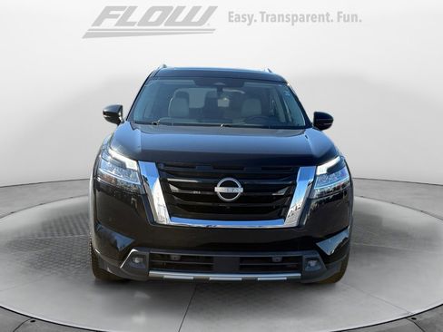 Used 2022 Nissan Pathfinder SL w/ SL Premium Package image 3
