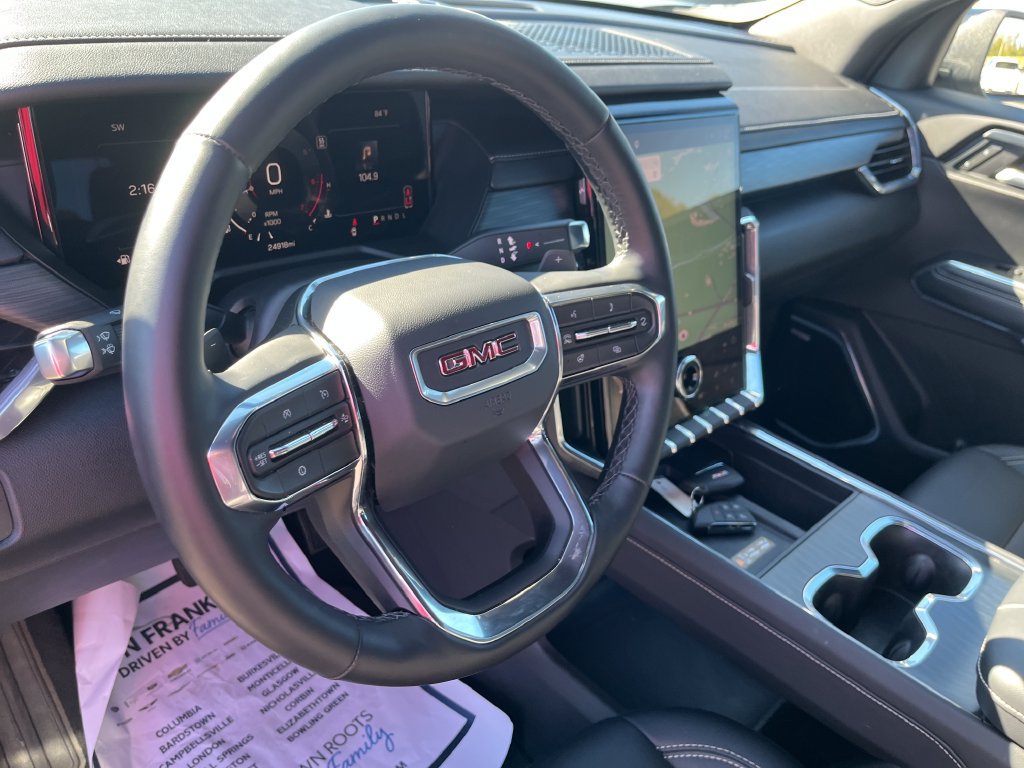 Used 2026 GMC Acadia Elevation w/ Elevation Premium Package FWD image 14