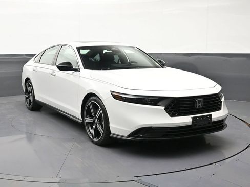 Used 2023 Honda Accord Sport image 7