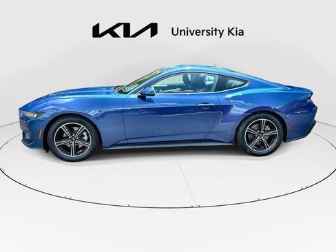 Used 2024 Ford Mustang Coupe RWD image 5
