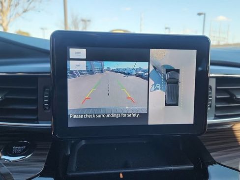 Used 2023 Ford Explorer Limited w/ Equipment Group 301A AWD/4WD image 22
