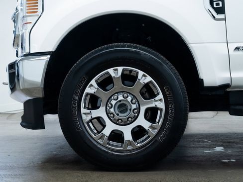 Used 2020 Ford F250 Lariat image 7