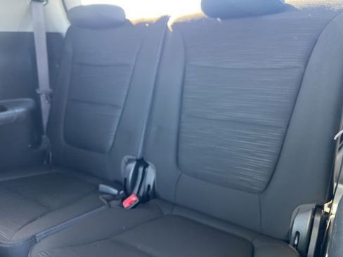 Used 2014 Kia Sorento LX image 33