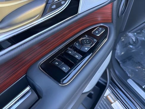 Used 2024 Lincoln Navigator Reserve w/ Equipment Group 201A AWD/4WD image 27