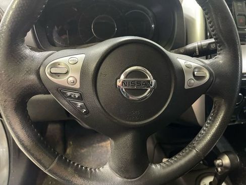 Used 2015 Nissan Versa Note SR w/ SR Tech Package image 10