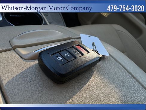 Used 2017 Toyota Highlander Limited Platinum FWD image 21