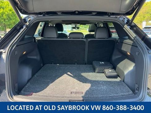Certified 2023 Volkswagen Atlas Cross Sport SE w/ Panoramic Sunroof Package AWD/4WD image 20