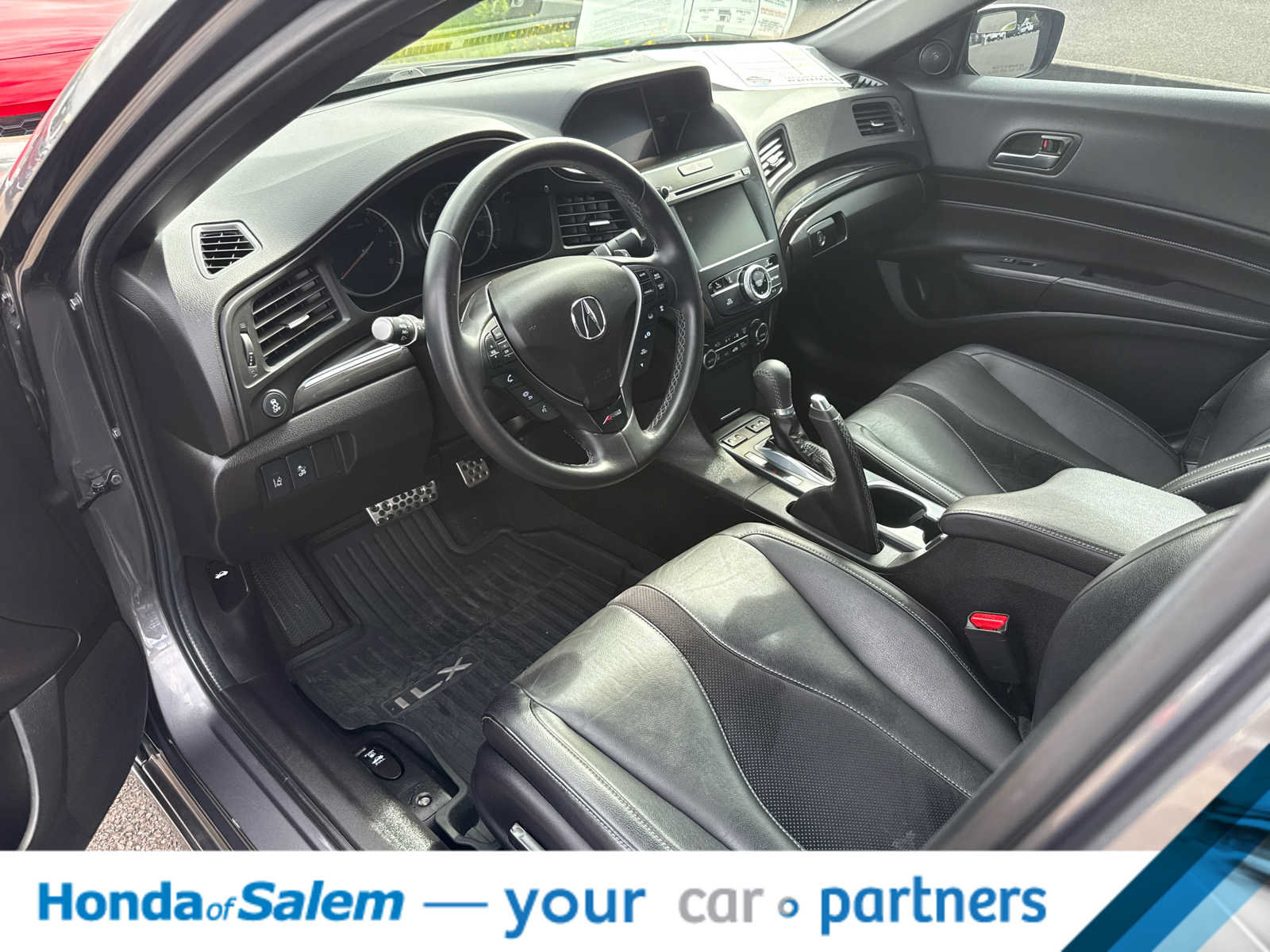 Used 2019 Acura ILX FWD image 2