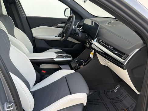 New 2026 BMW X2 xDrive28i w/ Convenience Package image 17