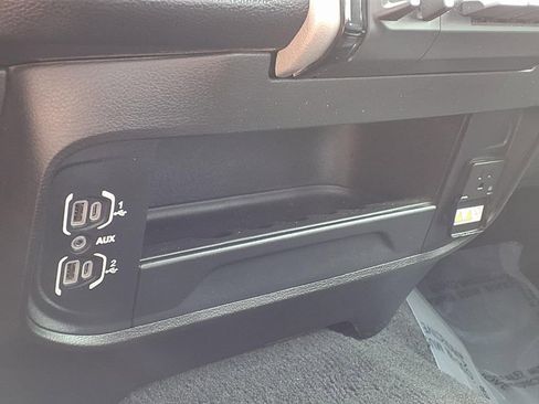 Used 2024 RAM 2500 Laramie image 19