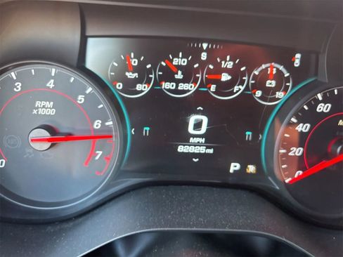 Used 2018 Chevrolet Camaro SS RWD image 6