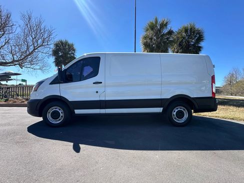 Used 2020 Ford Transit 150 Low Roof image 4