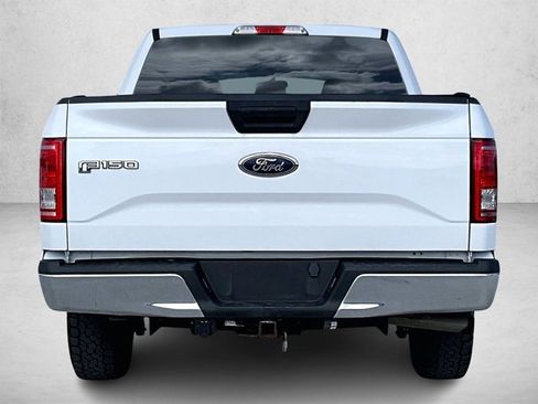 Used 2016 Ford F150 XLT image 4