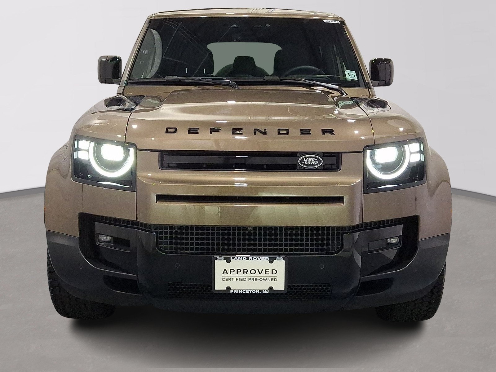 Certified 2026 Land Rover Defender 110 S AWD/4WD image 2