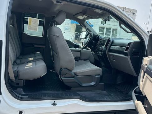 Used 2018 Ford F350 XLT w/ XLT Value Package AWD/4WD image 34