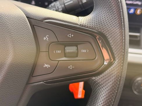 Used 2024 Chevrolet Trax LS image 29